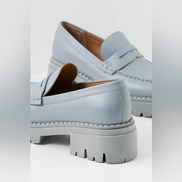 Free People Women’s Lyra Lug Sole Loafers in EUC. Size 38 (7.5 - 8) - Picture 2 of 10